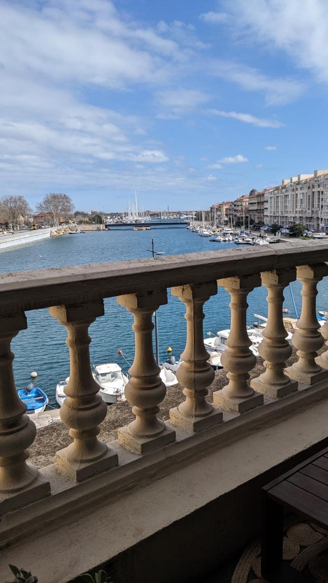 T3 Avec Terrasse Avec Vue Exceptionnelle Sur Les Quais De Sete Leilighet Eksteriør bilde